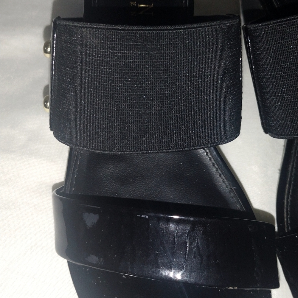 Shoes - Picture 6 of 8